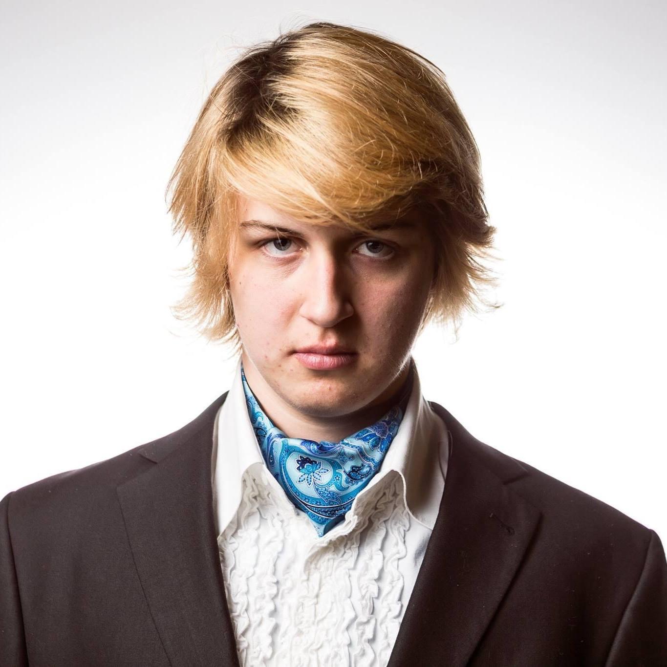 Ivan Vihor studio portrait